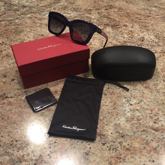 Salvatore Ferragamo Accessories - Salvatore Ferragamo Sunglasses (858s)